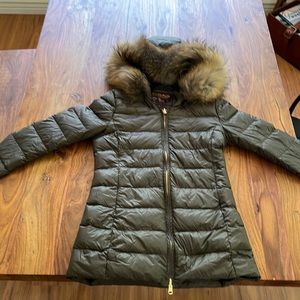 Woolrich fur trimmed puffer jacket